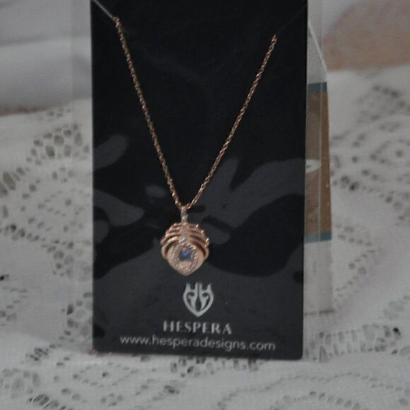Hespera Beautiful Rose Gold Necklace with Blue Stone New - Picture 4 of 6
